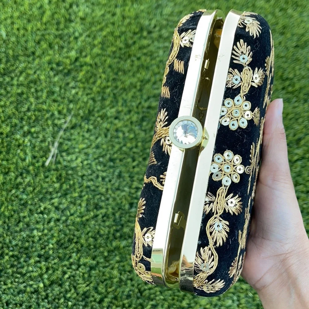 Clutch purse - Picture 2 of 5